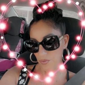 Meet your Posher, Traci